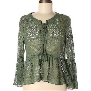 Paper crane green lace shirt